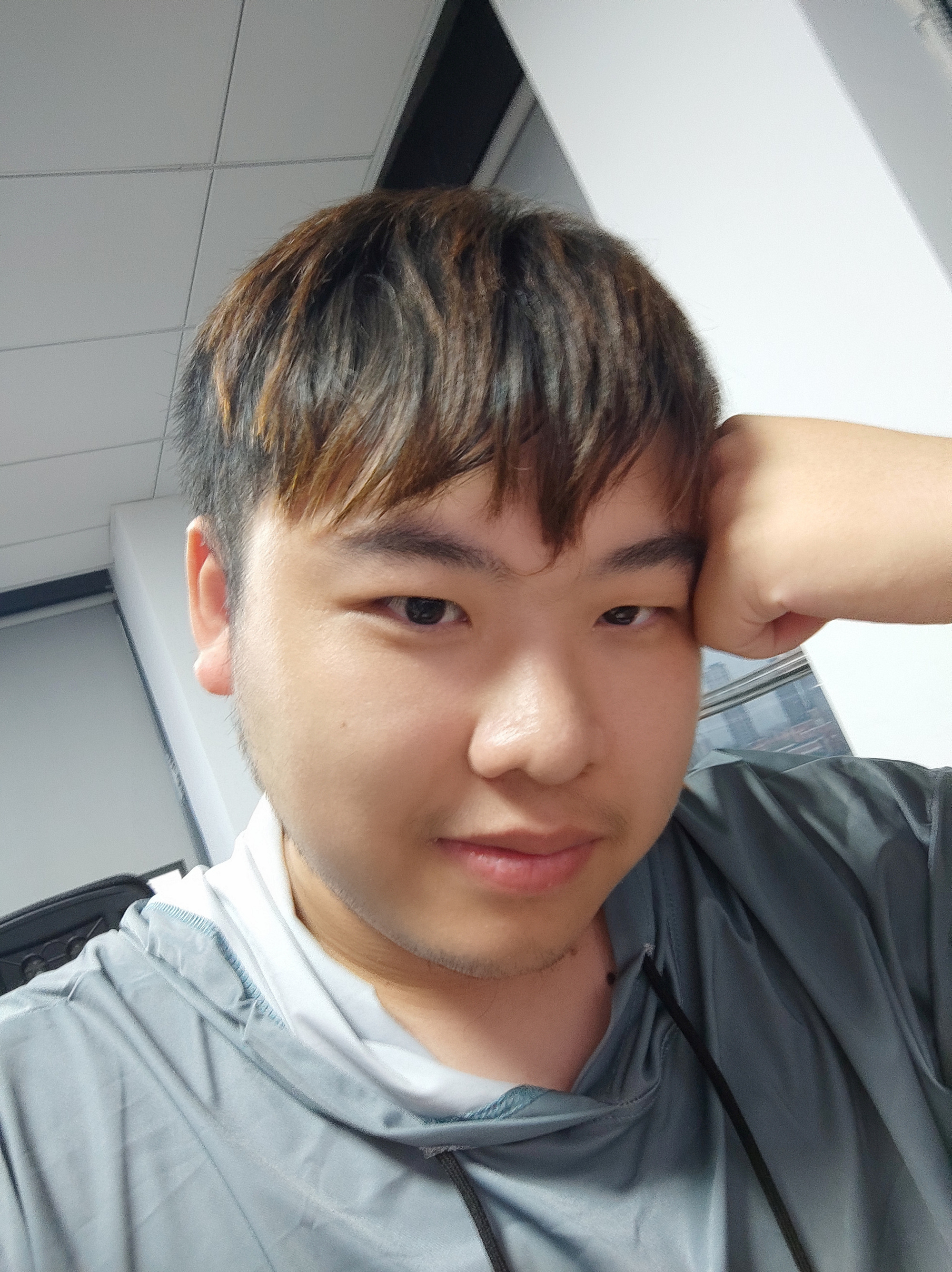 男,1996,天秤座,专科-男生征友-爱情幸运号-杭州19楼