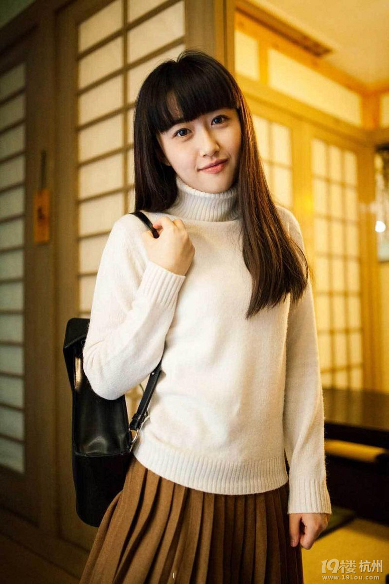 高清人大校花康逸琨甜美可人惹人爱