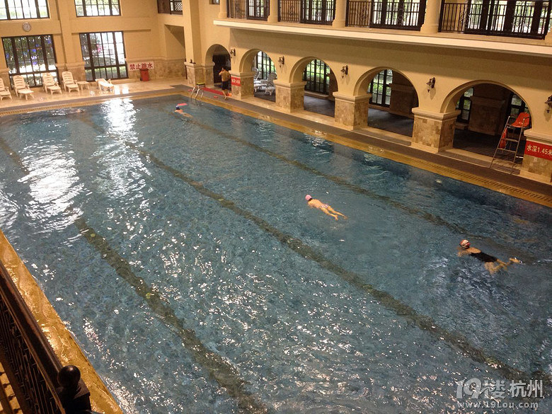 游泳培训班开始报名喽老余杭翡翠城菲力伟健身