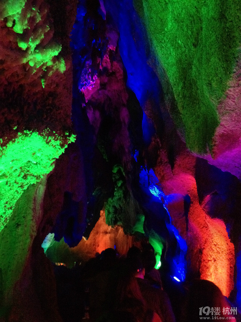 中华溶洞系列--险似蜀道,景至蓬莱。游锦绣风水洞！