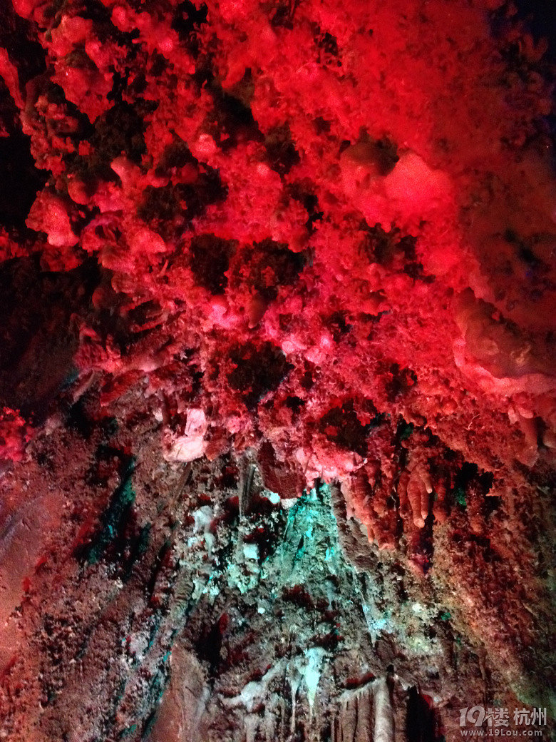 中华溶洞系列--险似蜀道,景至蓬莱。游锦绣风水洞！