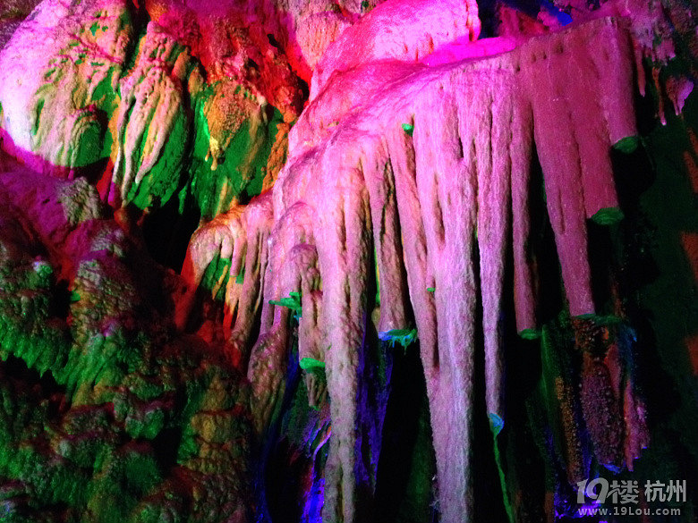 中华溶洞系列--险似蜀道,景至蓬莱。游锦绣风水洞！