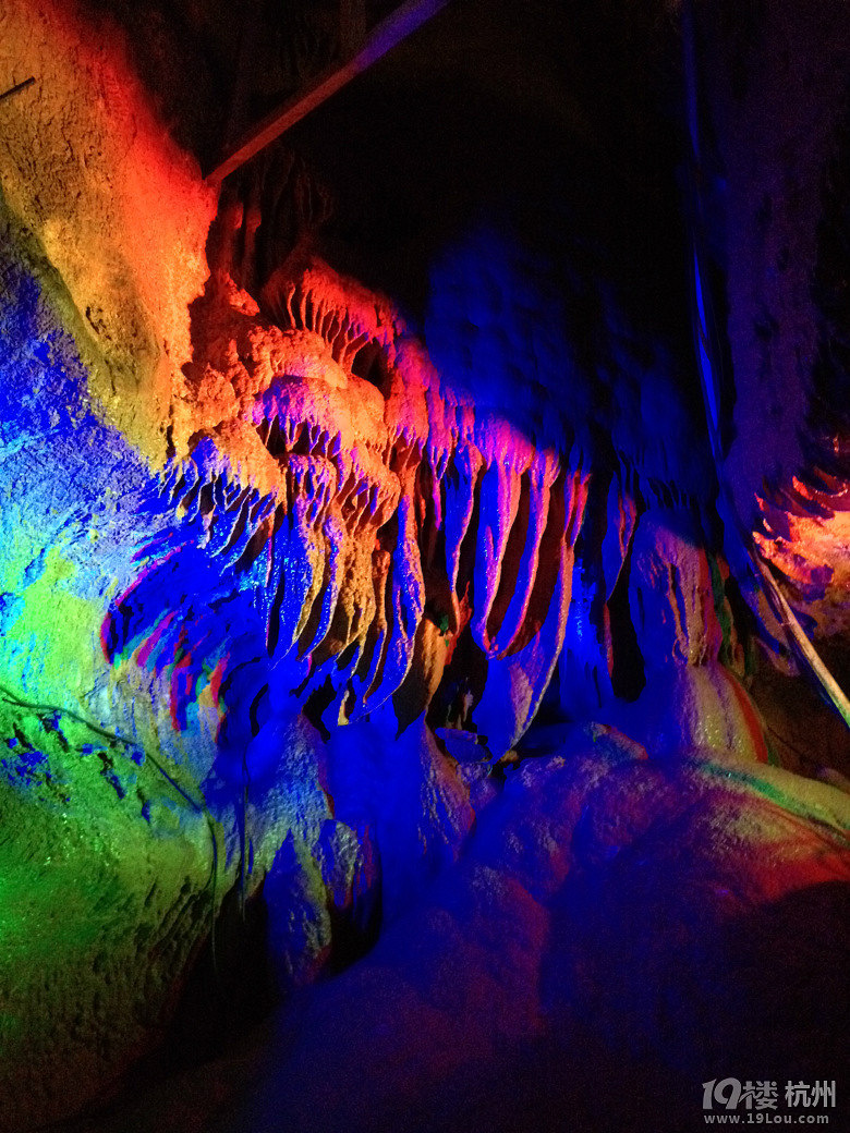 中华溶洞系列--险似蜀道,景至蓬莱。游锦绣风水洞！