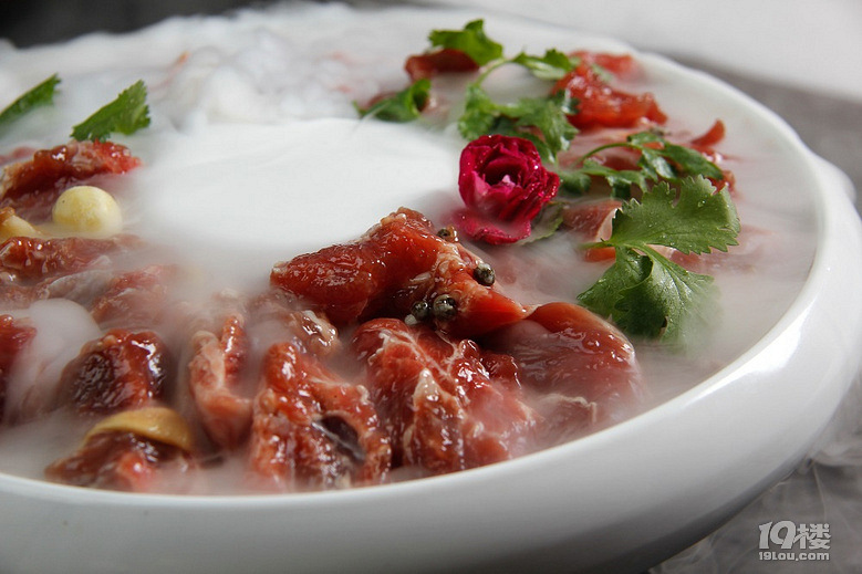 本届欧洲杯：C罗错失时机，魔笛接连领跑最年进步球记载(c罗本届欧冠进球数)