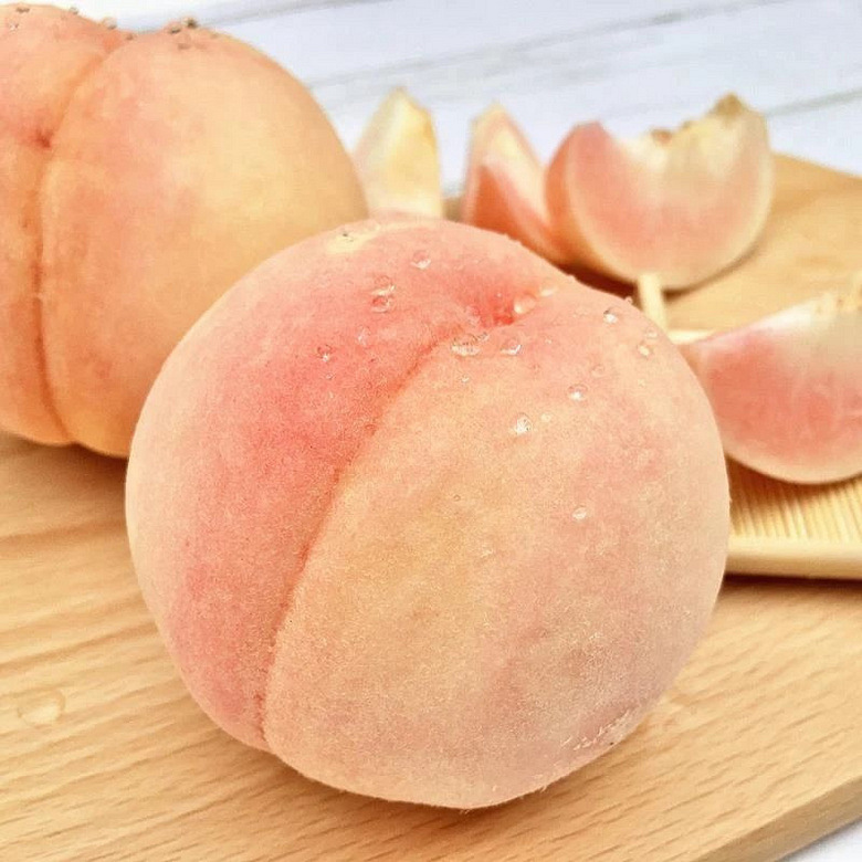 现摘白桃特价秒杀399元5斤桃界白雪公主饱满汁多脆