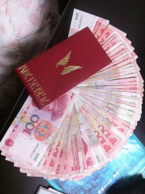 过年了 你的男朋友会给你发红包吗?