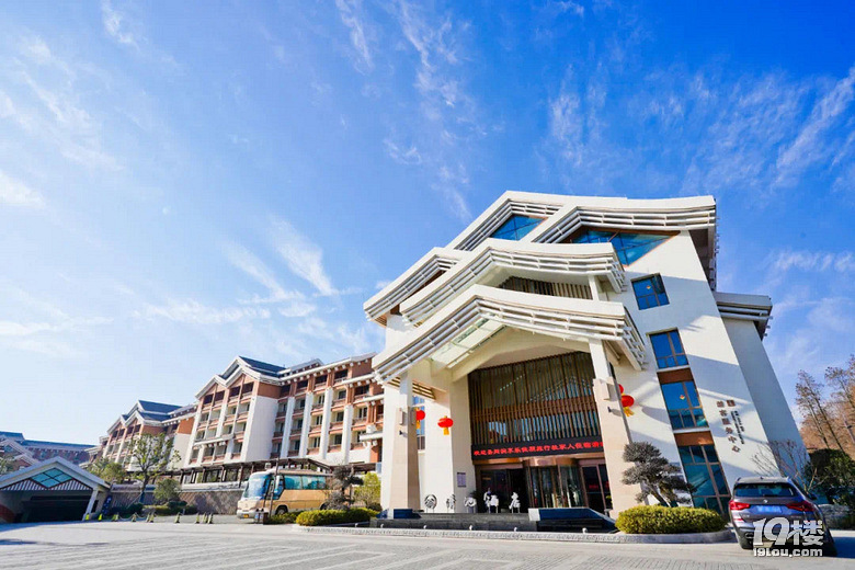 嘉兴清池温泉酒店大咖独家专访突破传统精准定位