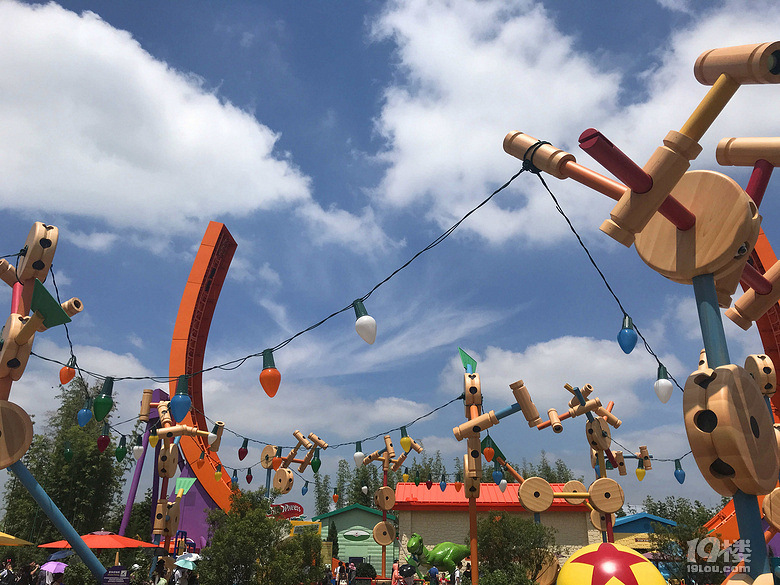 上海迪士尼樂園1日遊遊玩攻略