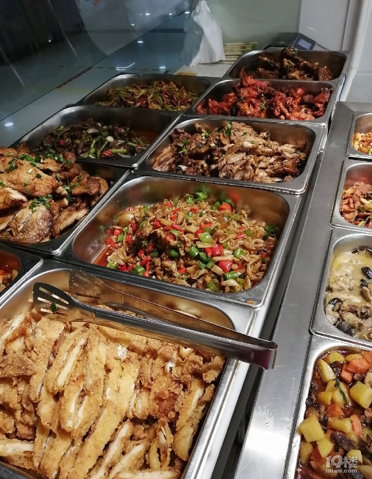 食堂承包公司如何打造舌尖上的满意