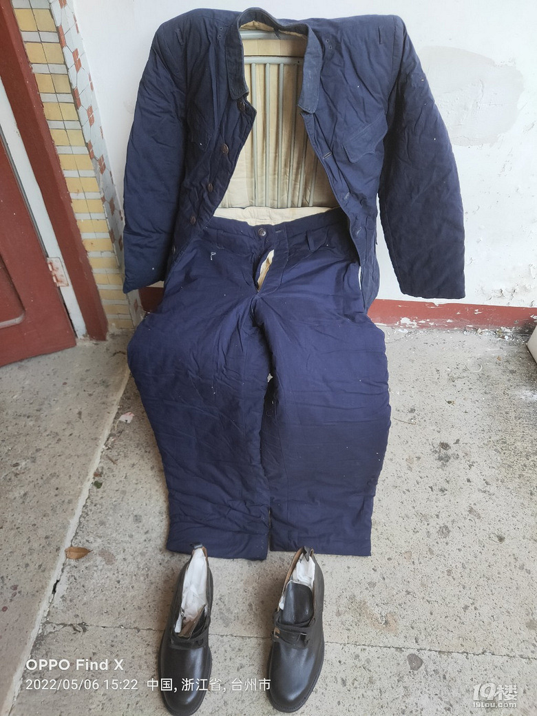 父亲的55式部队冬装,皮鞋