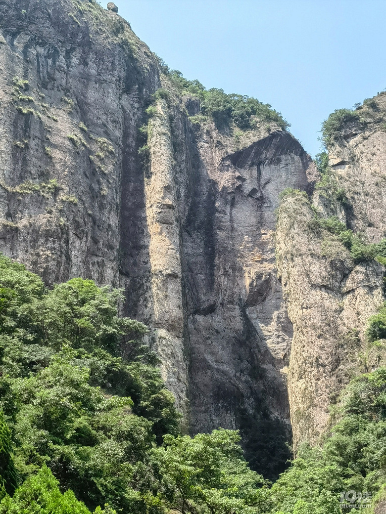 大龙湫,方洞,灵岩,灵峰 一天走遍雁荡山四大景区