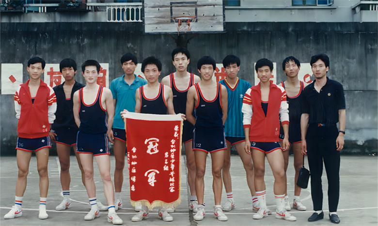 回浦中学男篮,全国总冠军!